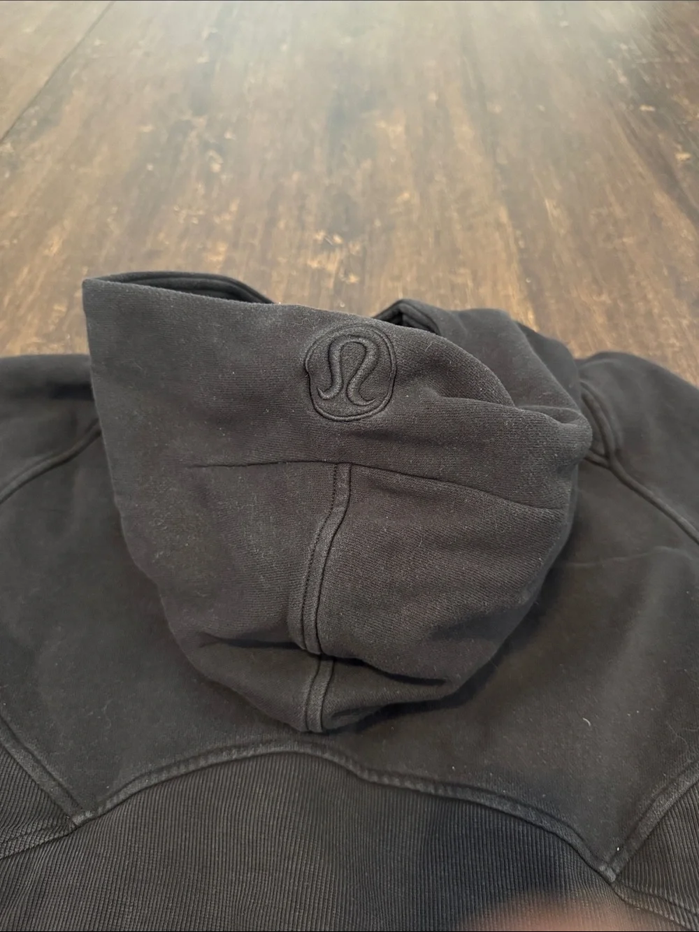 Lululemon Black cropped Hoodie
